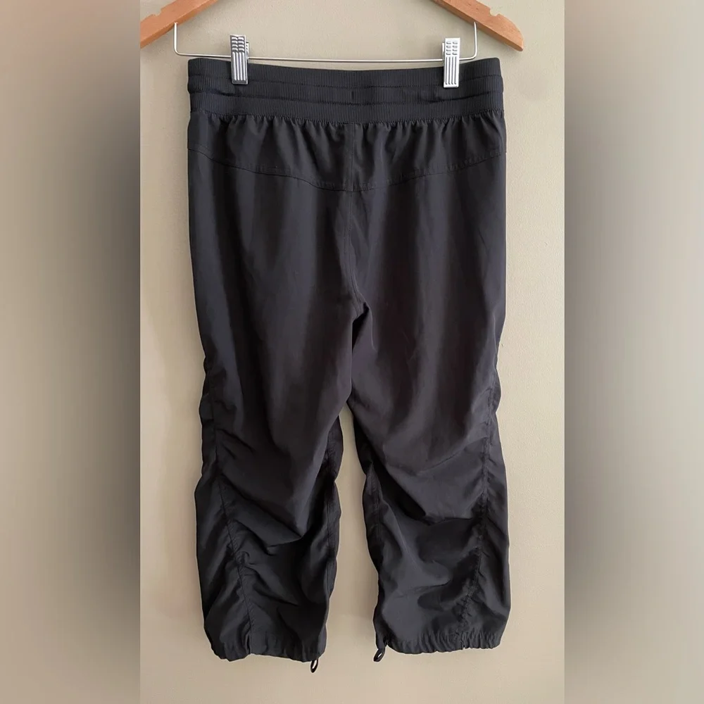 RBX: Black Athletic Capri Pants